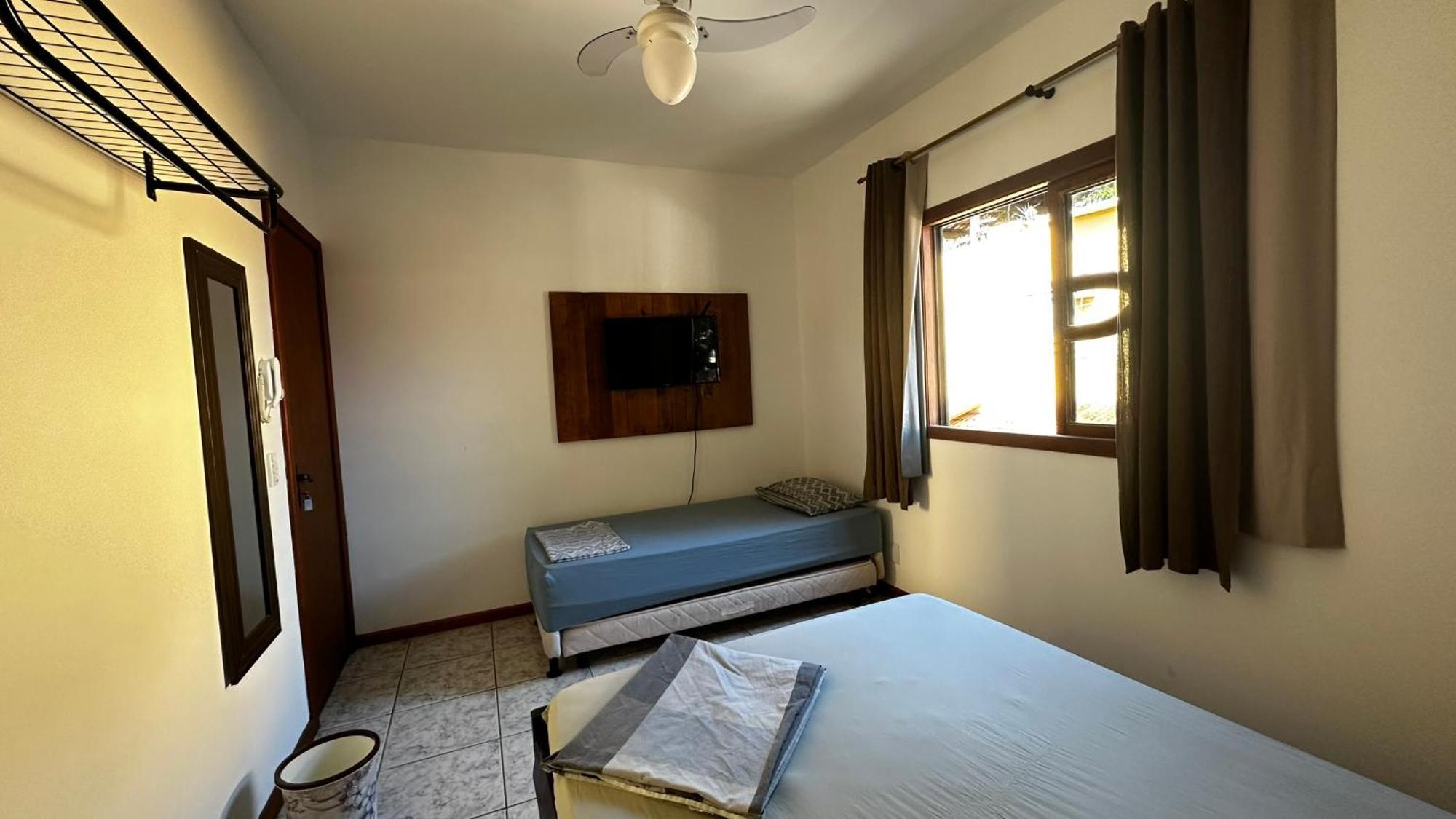 Regi House Hostel Витория Экстерьер фото