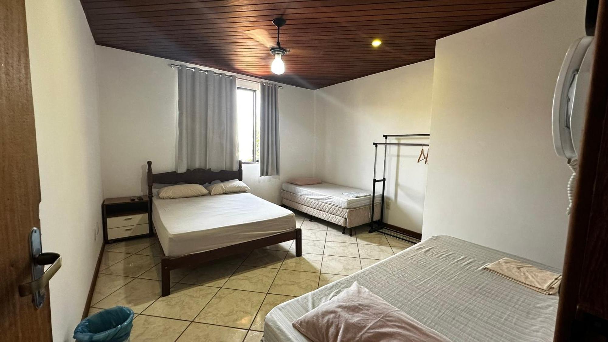 Regi House Hostel Витория Экстерьер фото
