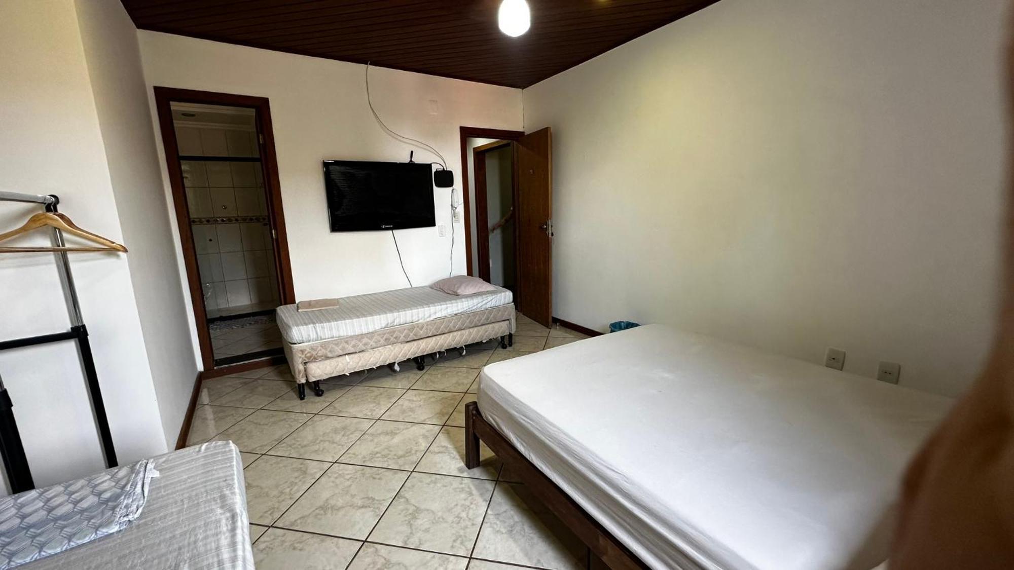 Regi House Hostel Витория Экстерьер фото